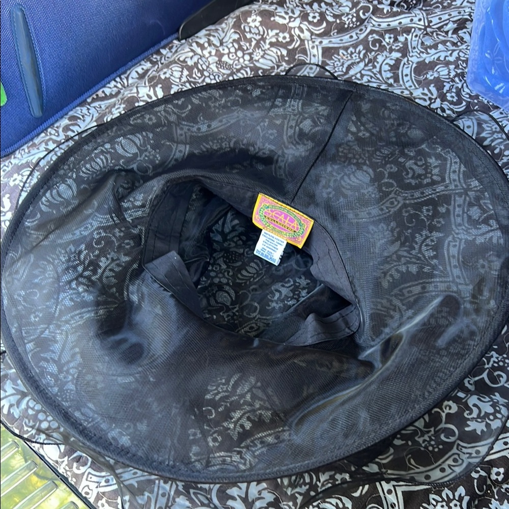 Elegant Black Women's Hat - Picture 4 of 4